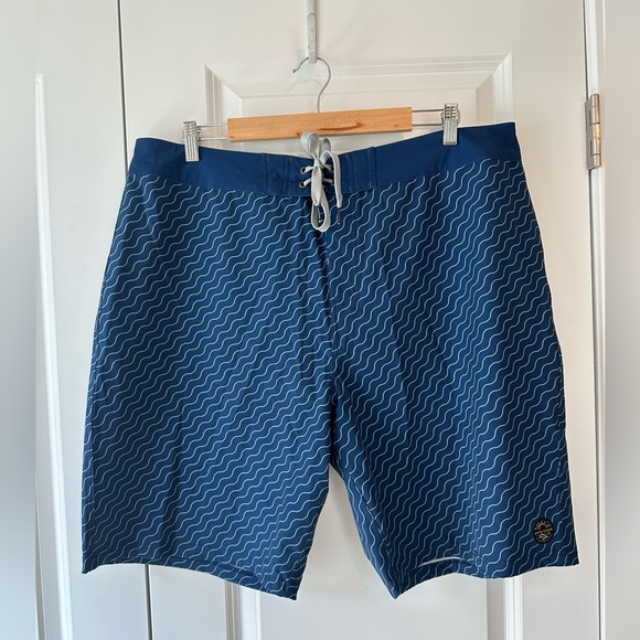 United By Blue Men’s Stillwater Boardshort Navy (Size 38) - Picture 1 of 9